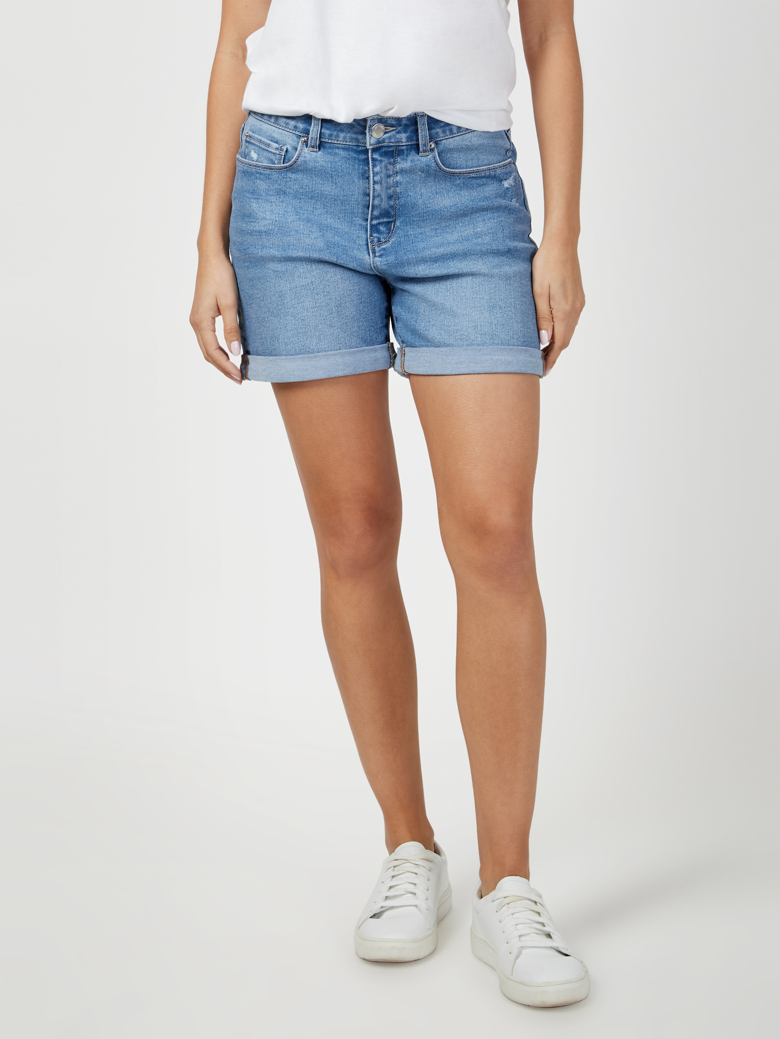 Mariana Boyfriend Short