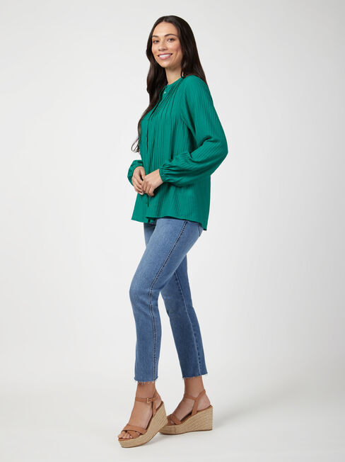 Jasmine Pintuck Front Top