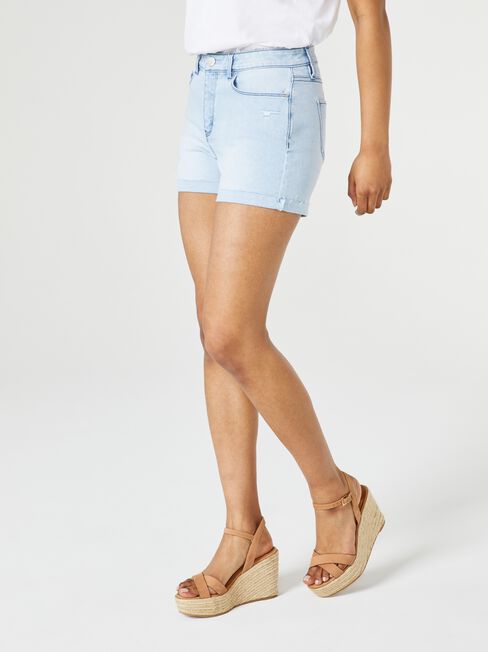 Marianna Boyfriend cut off Short