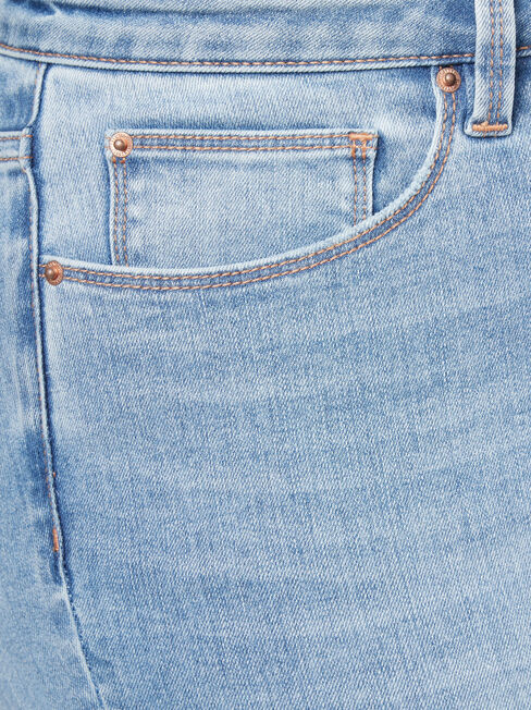 Kara Curve Embracer Skinny Capri