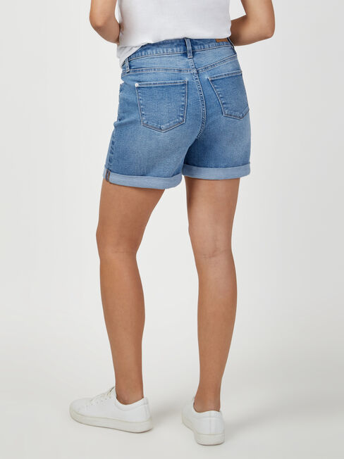 Mariana Boyfriend Short