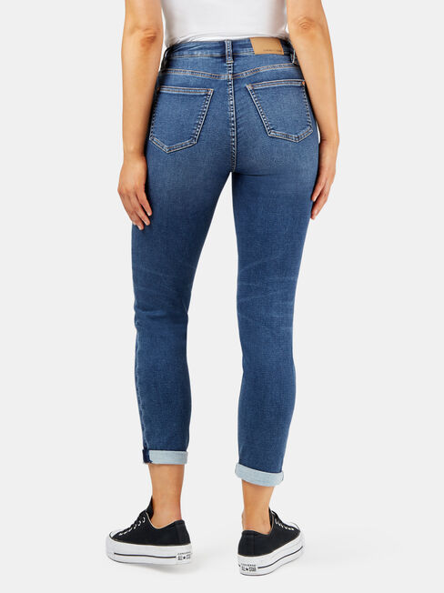 Louisa Slim Boyfriend