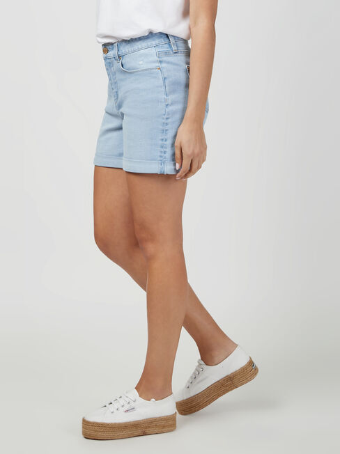 Mariana Boyfriend Short