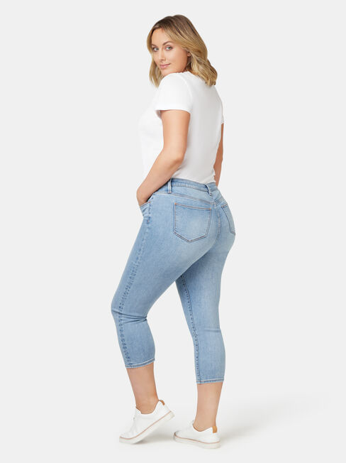 Kara Curve Embracer Skinny Capri