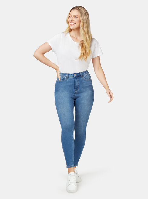 Freeform 360 Contour Curve Embracer Skinny 7/8 Jeans