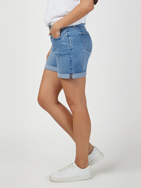 Mariana Boyfriend Short