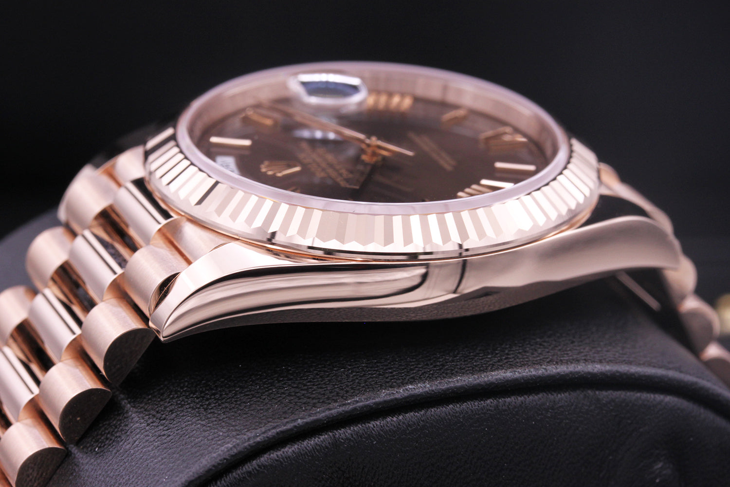 Rolex 1:1 Super Clone Day-Date 40 Presidential 228235 Fluted Bezel Chocolate Dial