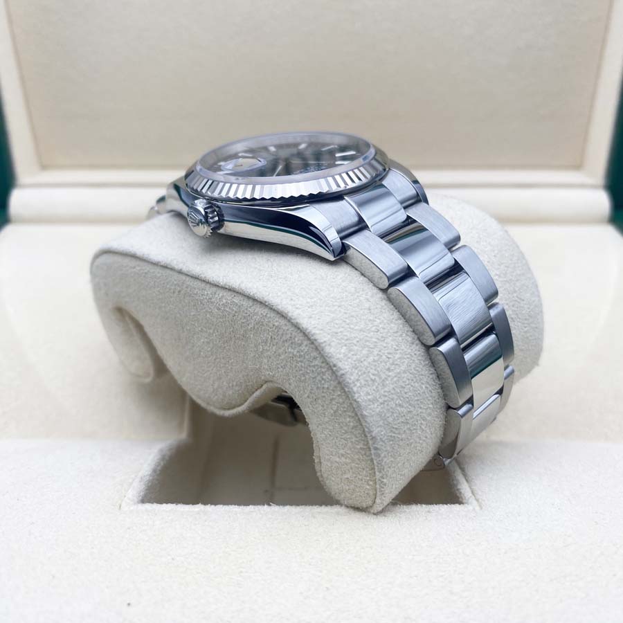 Rolex 1:1 Super Clone Datejust Bright Blue Fluted Motif Dial Fluted Bezel 36mm 126234