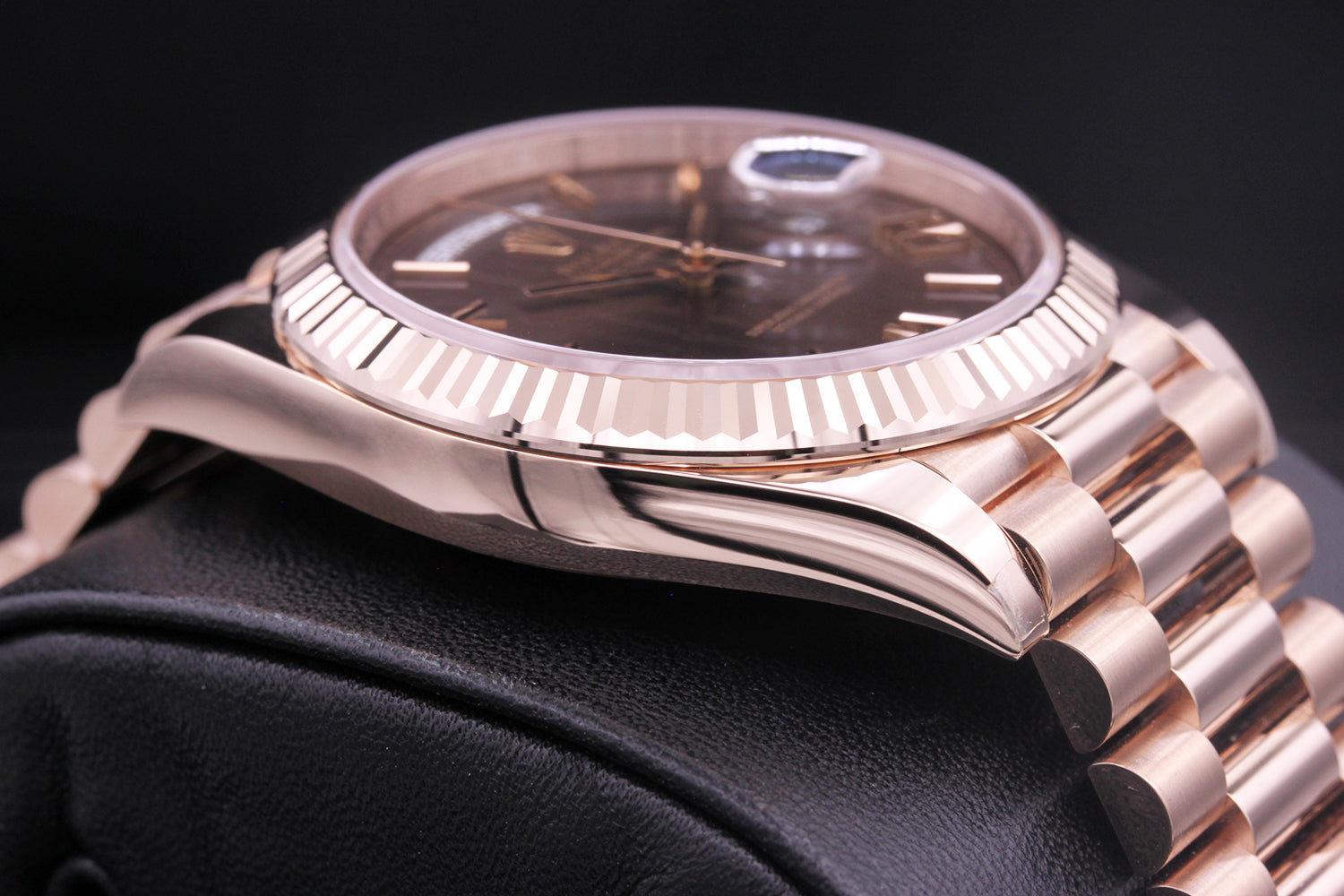 Rolex 1:1 Super Clone Day-Date 40 Presidential 228235 Fluted Bezel Chocolate Dial