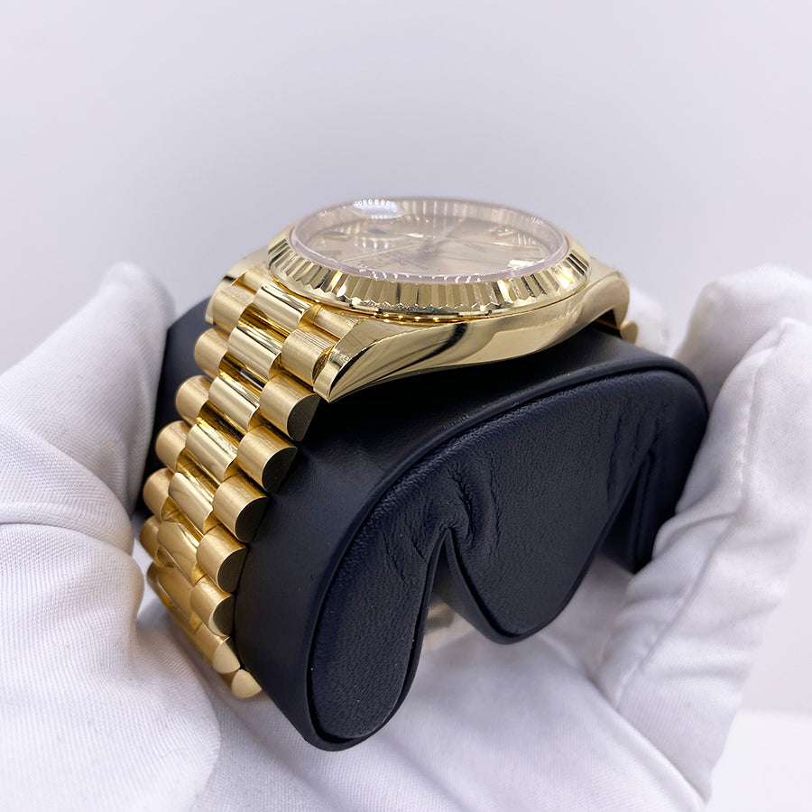 Rolex 1:1 Super Clone Day-Date 40 228238 Fluted Bezel Champagne Dial