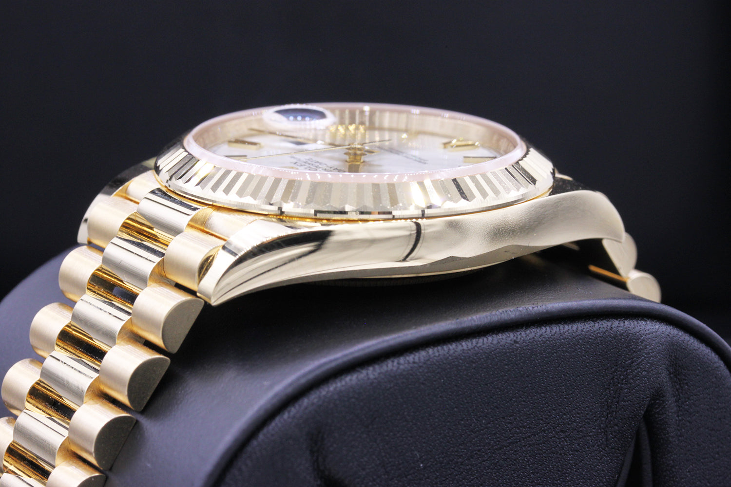 Rolex 1:1 Super Clone Day-Date 40 Presidential 228238 Fluted Bezel Silver Dial