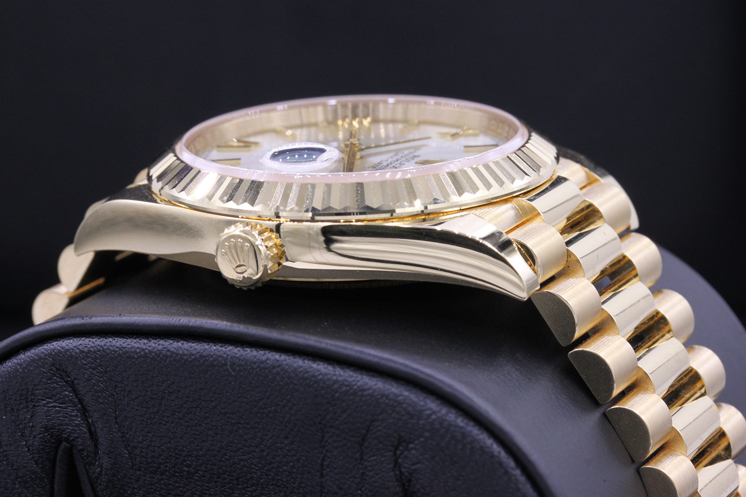 Rolex 1:1 Super Clone Day-Date 40 Presidential 228238 Fluted Bezel Silver Dial