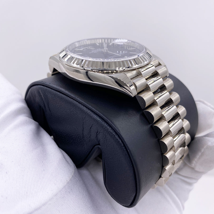 Rolex 1:1 Super Clone Day-Date 40 Presidential 228239 Fluted Bezel Black Dial