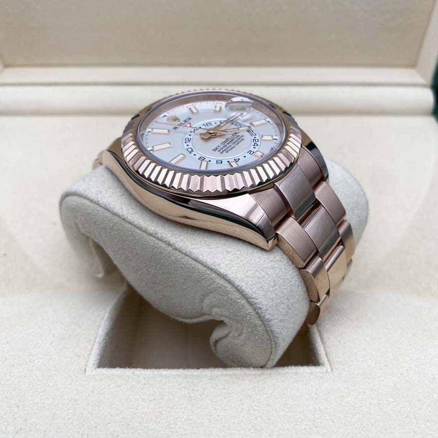 Rolex 1:1 Super Clone Sky-Dweller 42mm 326935 White Dial