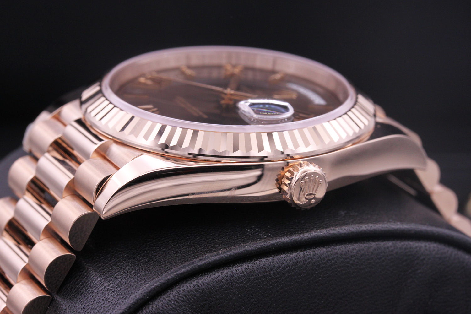 Rolex 1:1 Super Clone Day-Date 40 Presidential 228235 Fluted Bezel Chocolate Dial