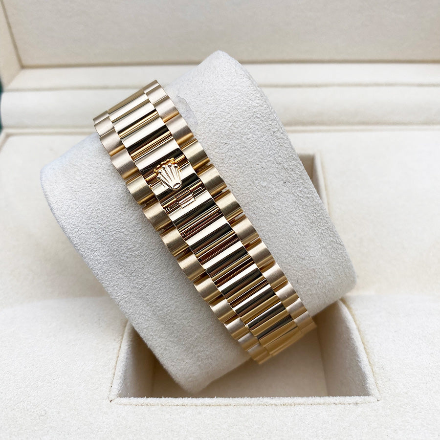 Rolex 1:1 Super Clone Day-Date 36mm Presidential 128238 Fluted Bezel Champagne Dial