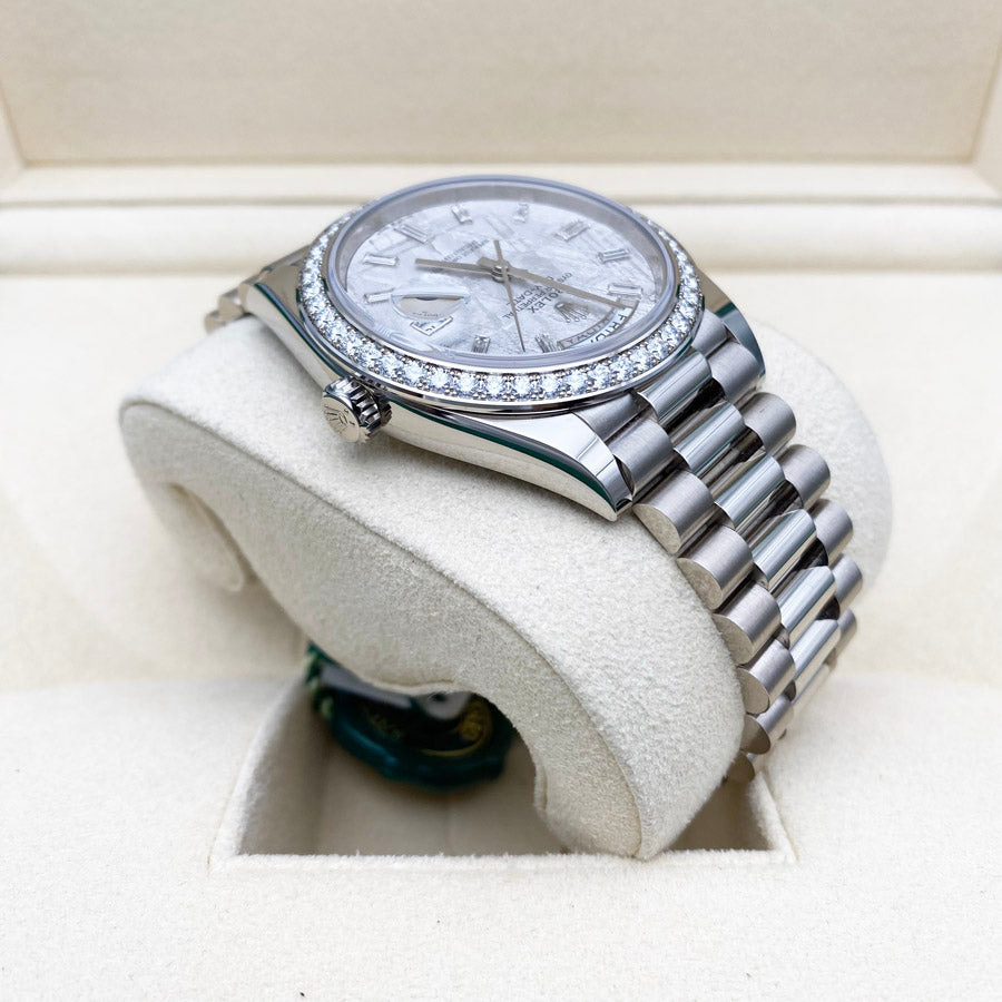 Rolex 1:1 Super Clone Day-Date 40 Presidential 228349 Diamond Bezel Baguette Diamond Meteorite Dial