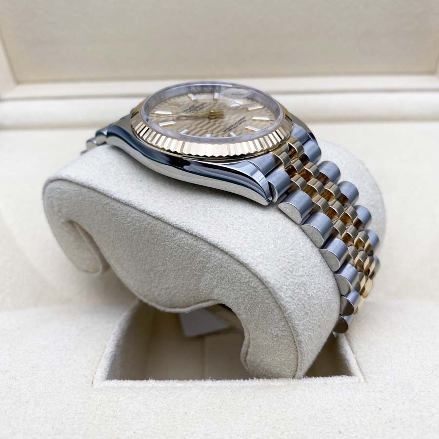 Rolex 1:1 Super Clone Datejust Golden Fluted Motif Fluted Dial 36mm 126233
