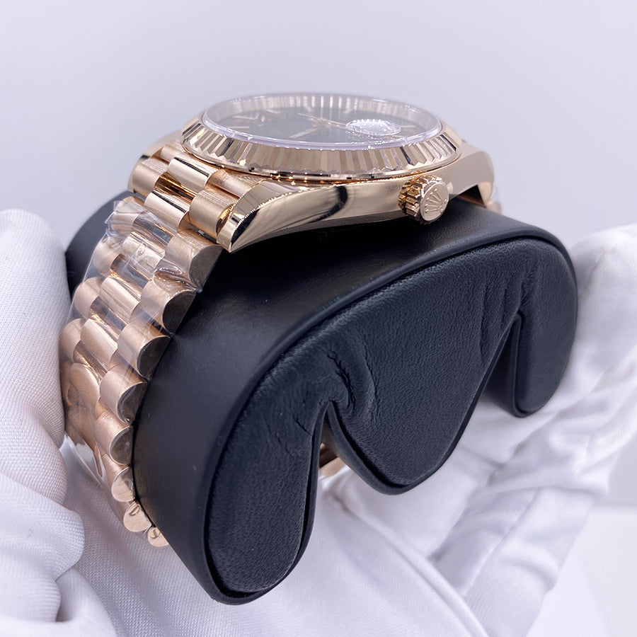 Rolex 1:1 Super Clone Day-Date 40 Presidential 228235 Fluted Bezel Chocolate Diagonal Motif Dial