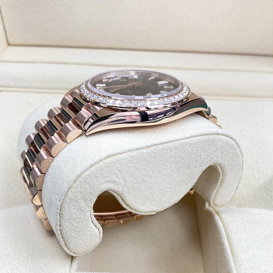 Rolex 1:1 Super Clone Day-Date 40 Presidential 228345RBR Diamond Bezel Baguette Eisenkiesel Dial