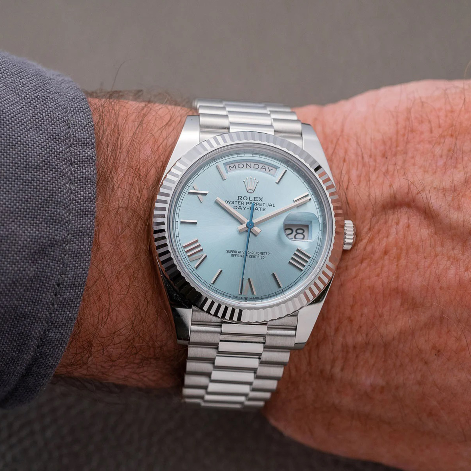 Rolex 1:1 Super Clone Oyster Perpetual Day-Date President 40mm in Platinum with Ice-Blue Dial Men's Watch 228236-0012 New