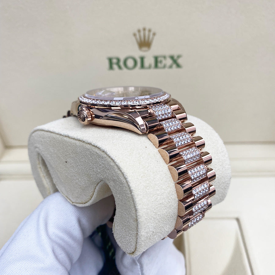 Rolex 1:1 Super Clone Day-Date 36mm Factory Diamond Setting Emerald Pave Diamond Dial 128345RBR