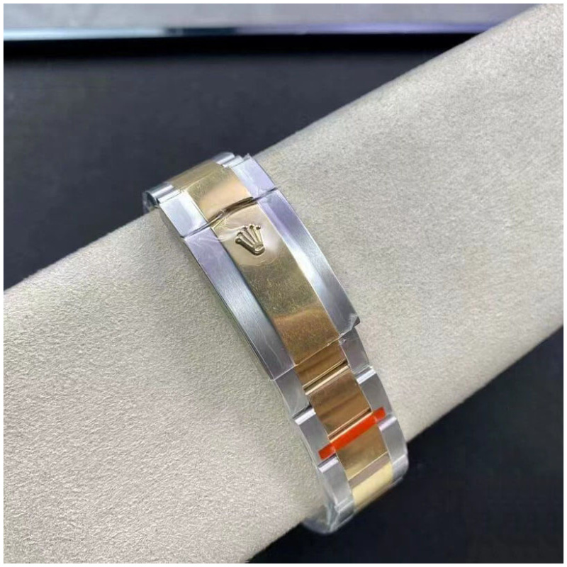 Rolex 1:1 Super Clone Sky-Dweller 42mm 326933 Champagne Dial