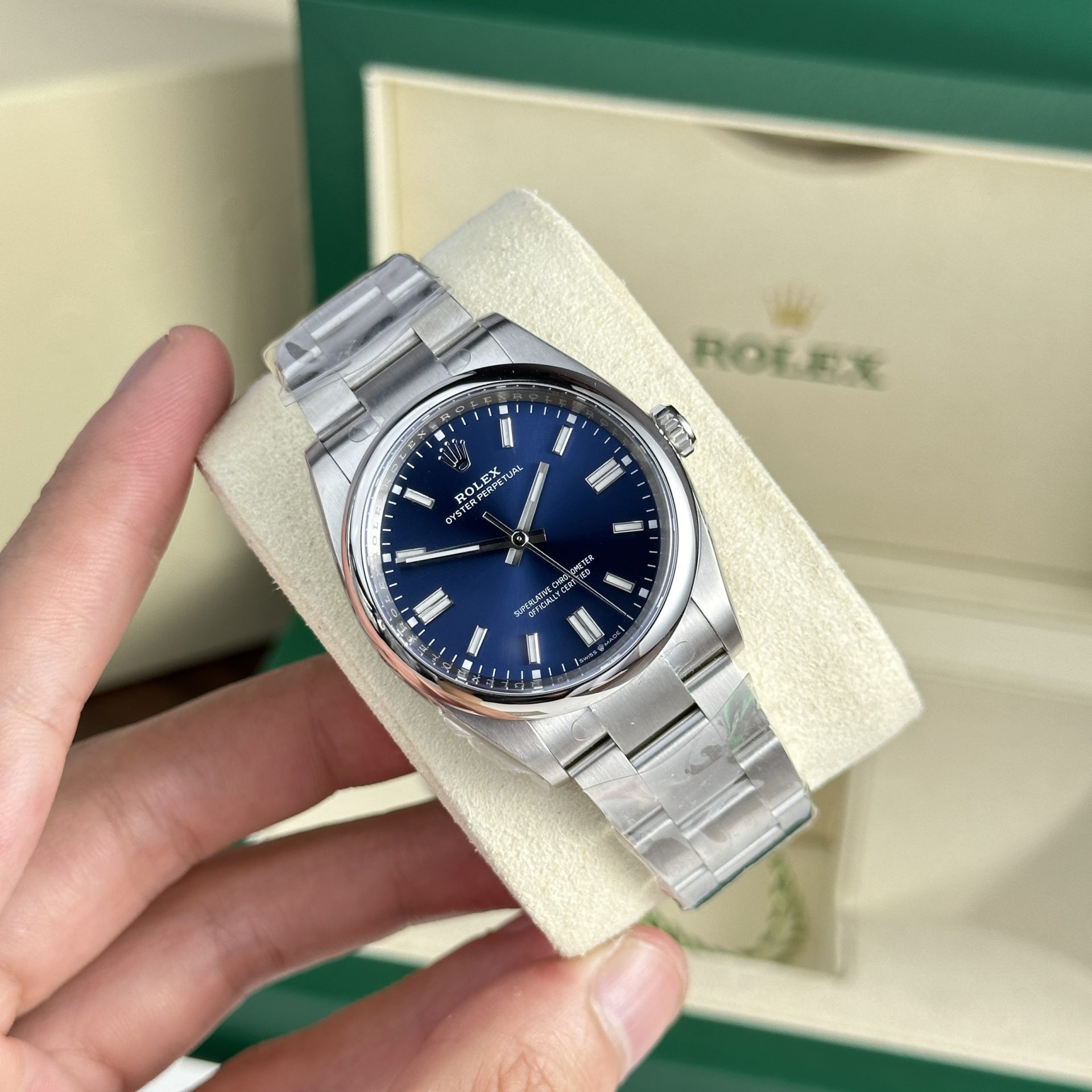 Rolex 1:1 Super Clone Oyster Perpetual Blue Dial Domed Bezel 36mm 126000