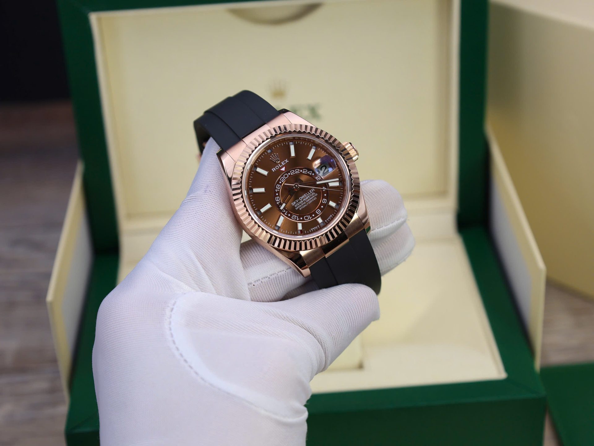 Rolex 1:1 Super Clone Sky-Dweller 42mm Oyster Flex 326235 Chocolate Dial