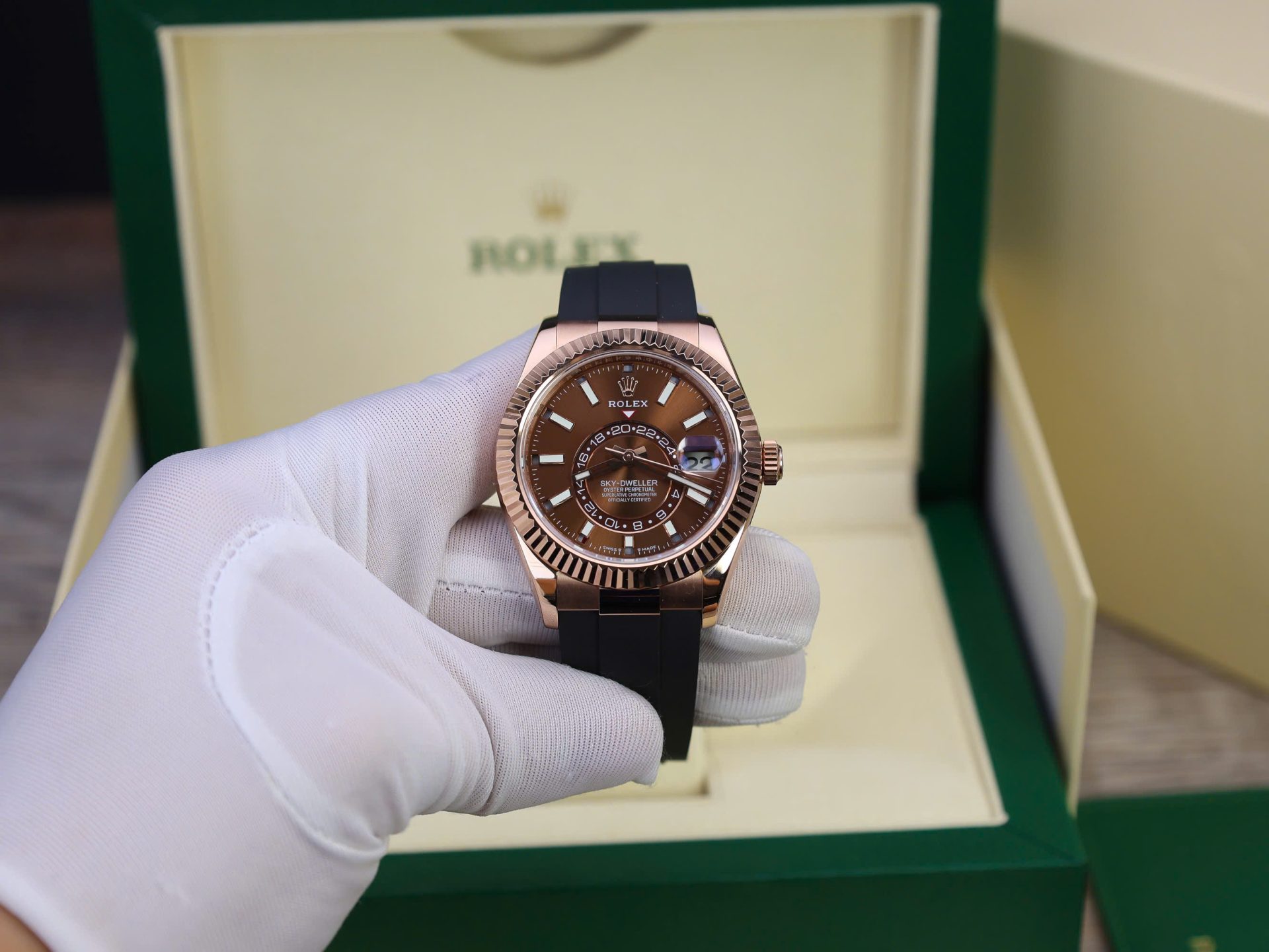 Rolex 1:1 Super Clone Sky-Dweller 42mm Oyster Flex 326235 Chocolate Dial