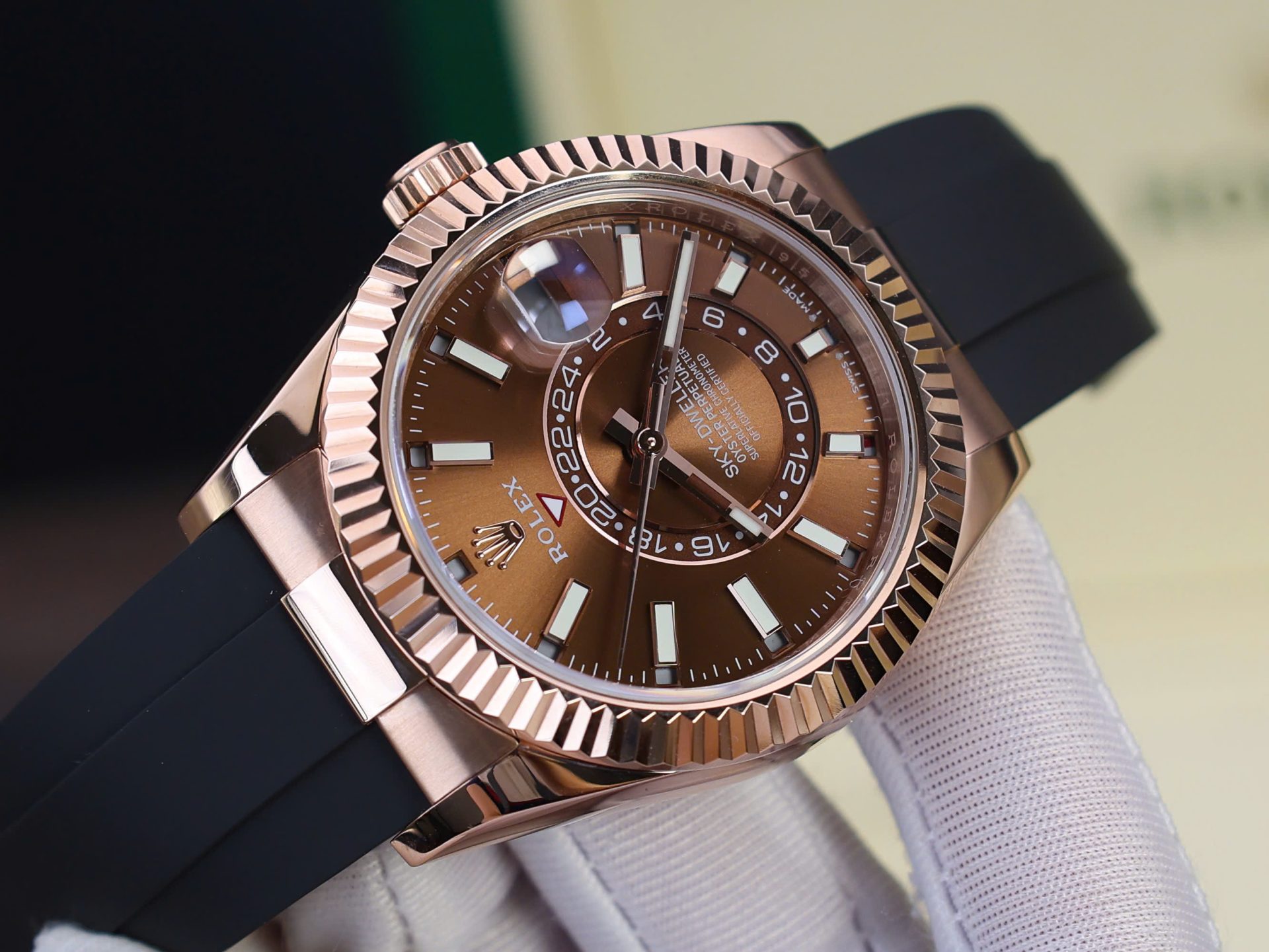 Rolex 1:1 Super Clone Sky-Dweller 42mm Oyster Flex 326235 Chocolate Dial