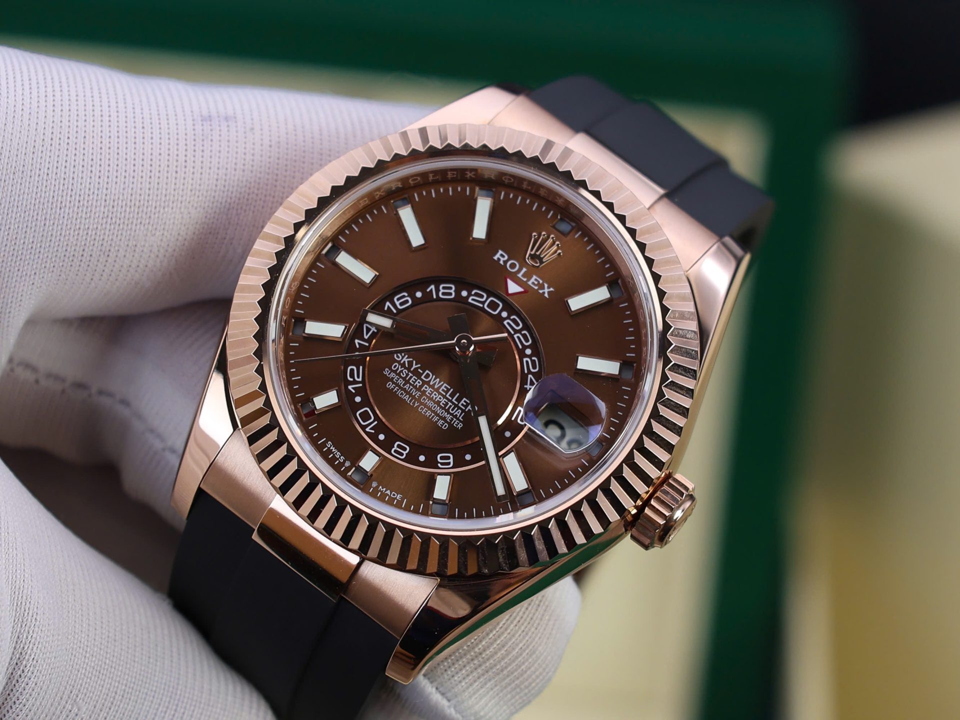 Rolex 1:1 Super Clone Sky-Dweller 42mm Oyster Flex 326235 Chocolate Dial