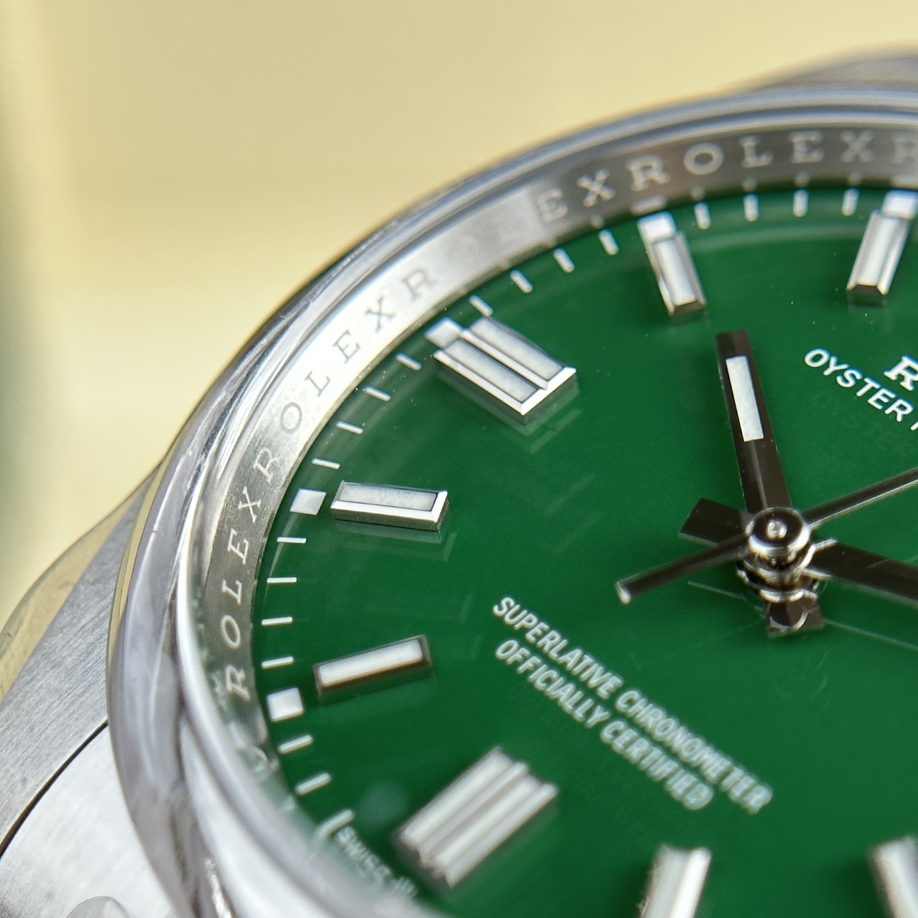 Rolex 1:1 Super Clone Oyster Perpetual Green Dial Domed Bezel 36mm 126000