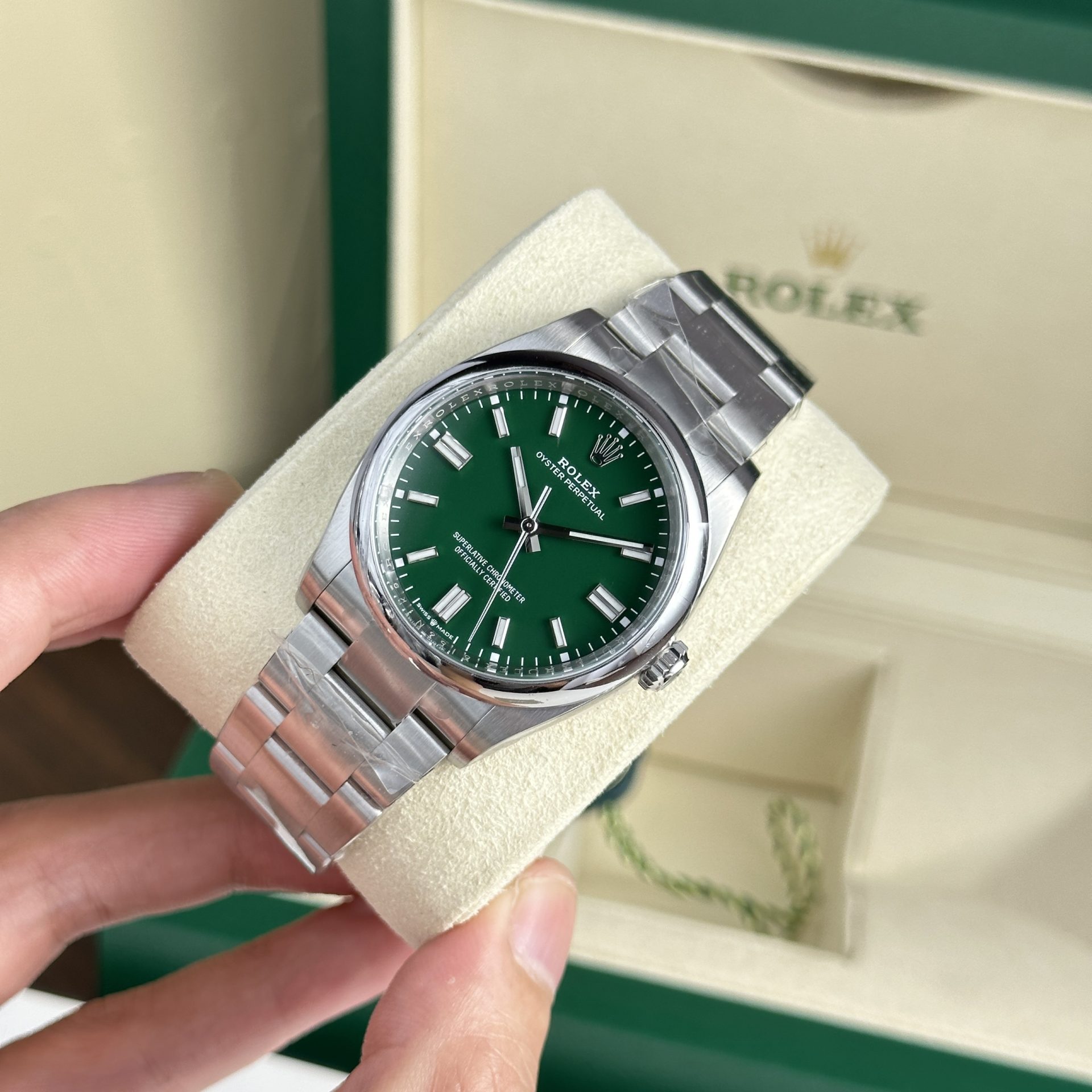 Rolex 1:1 Super Clone Oyster Perpetual Green Dial Domed Bezel 36mm 126000