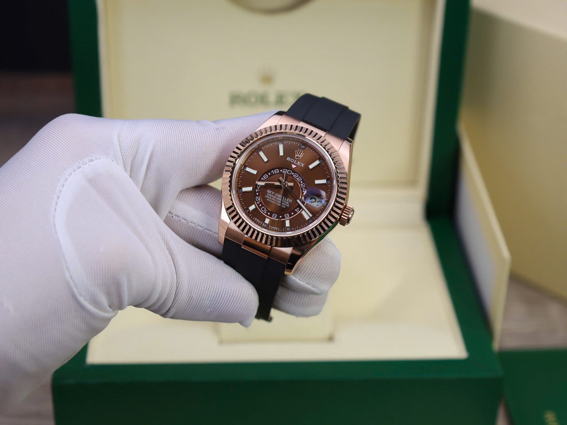 Rolex 1:1 Super Clone Sky-Dweller 42mm Oyster Flex 326235 Chocolate Dial