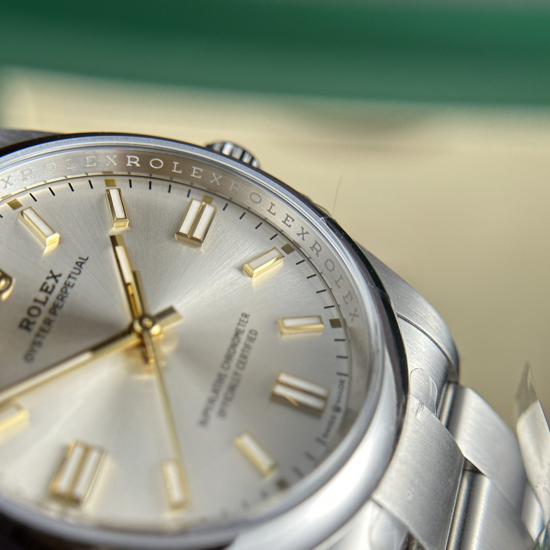 Rolex 1:1 Super Clone Oyster Perpetual Silver Dial Domed Bezel 34mm 124200