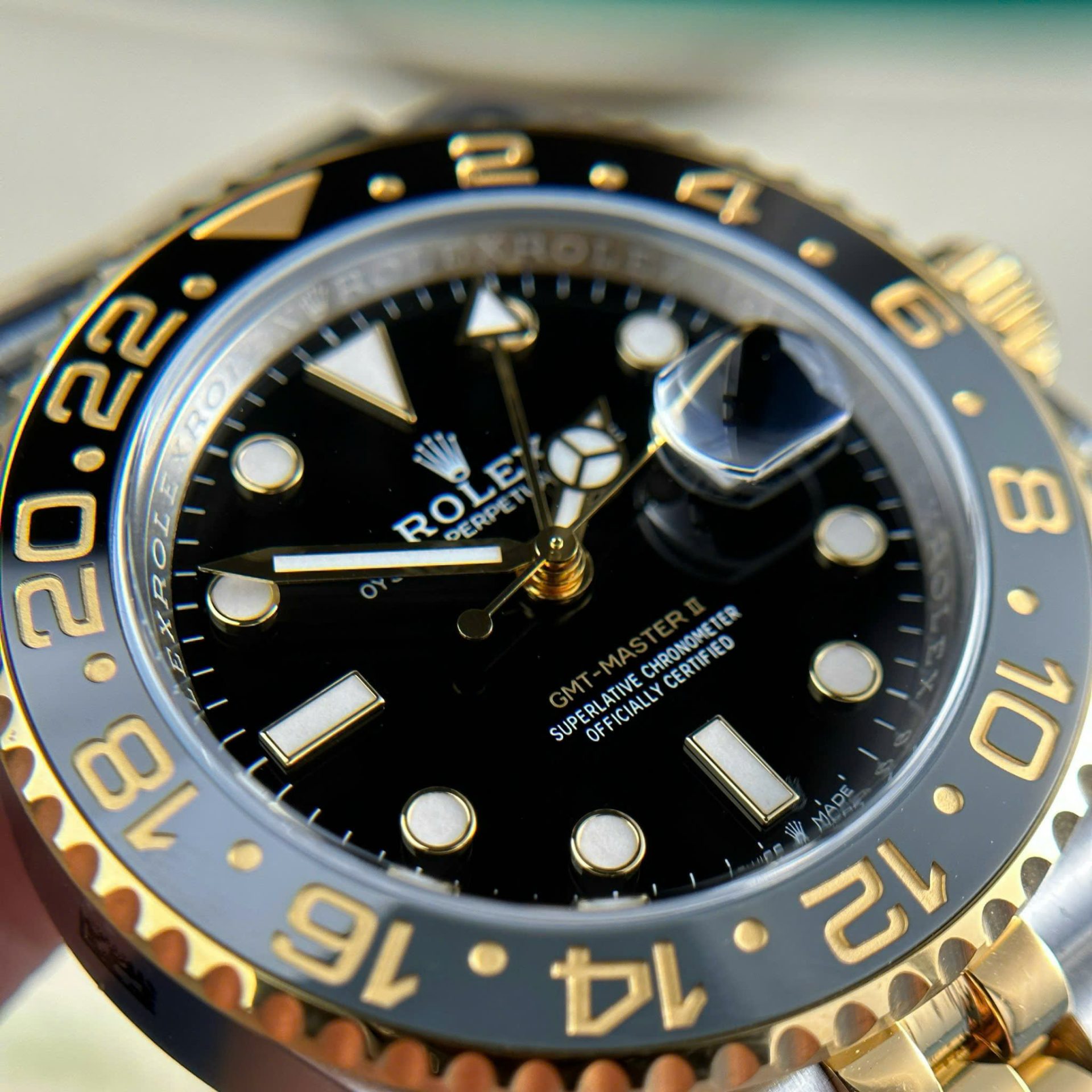 Rolex 1:1 Super Clone GMT-Master II Oyster, 40 mm, yellow gold m126713grnr-0001