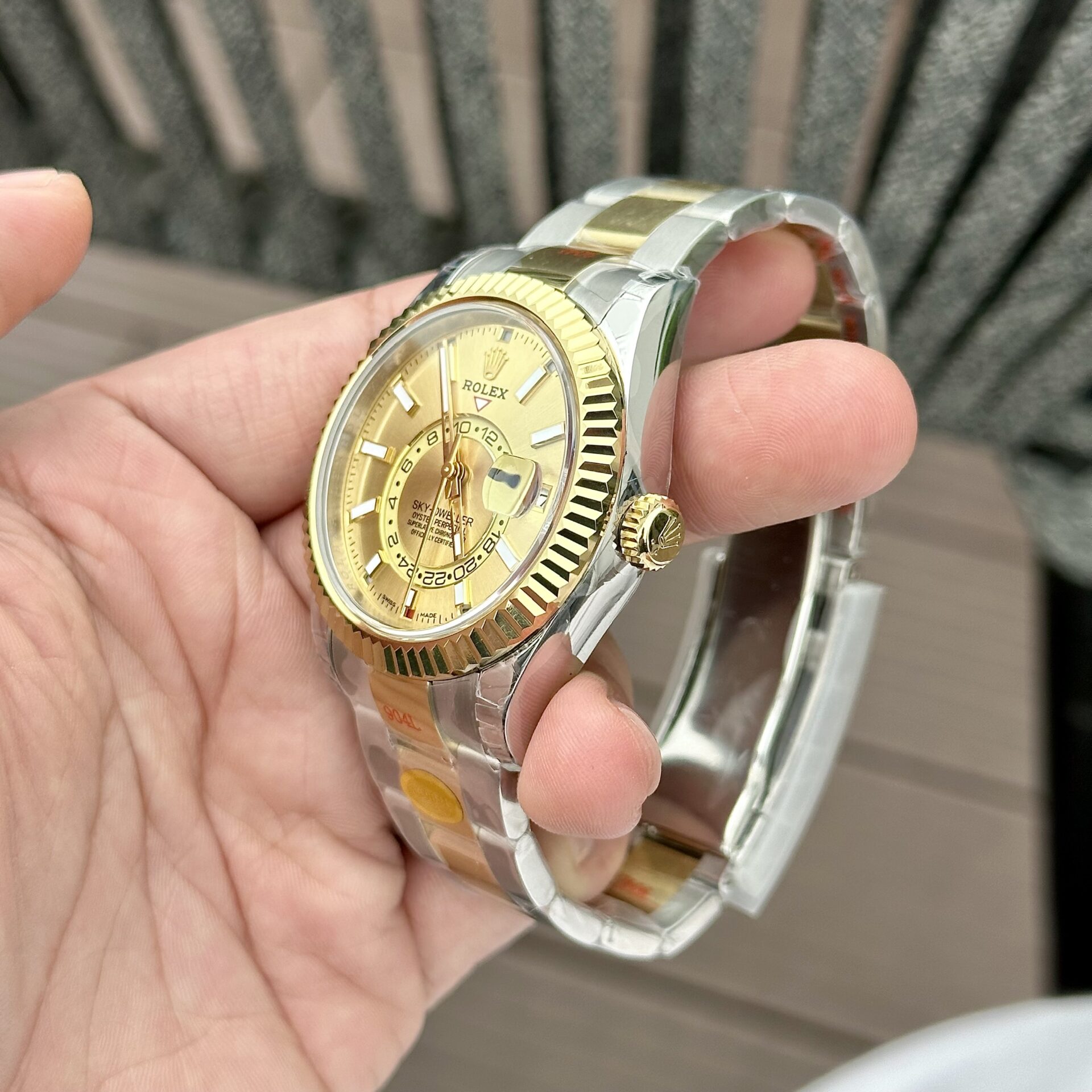 Rolex 1:1 Super Clone Sky-Dweller Oyster, 42 mm, Oystersteel and yellow gold m336933-0001