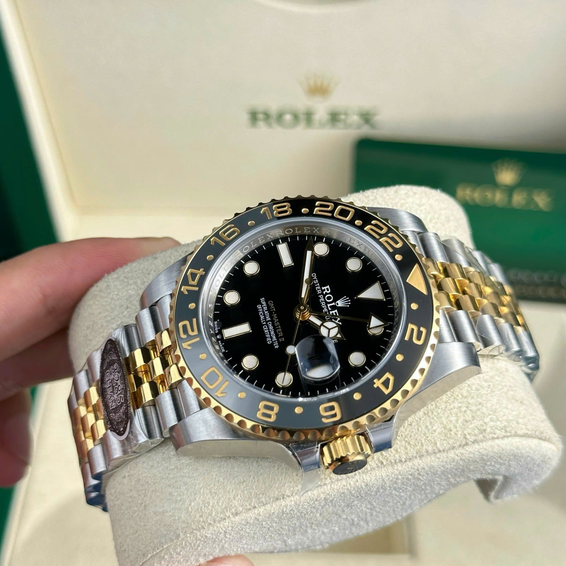 Rolex 1:1 Super Clone GMT-Master II Oyster, 40 mm, yellow gold m126713grnr-0001