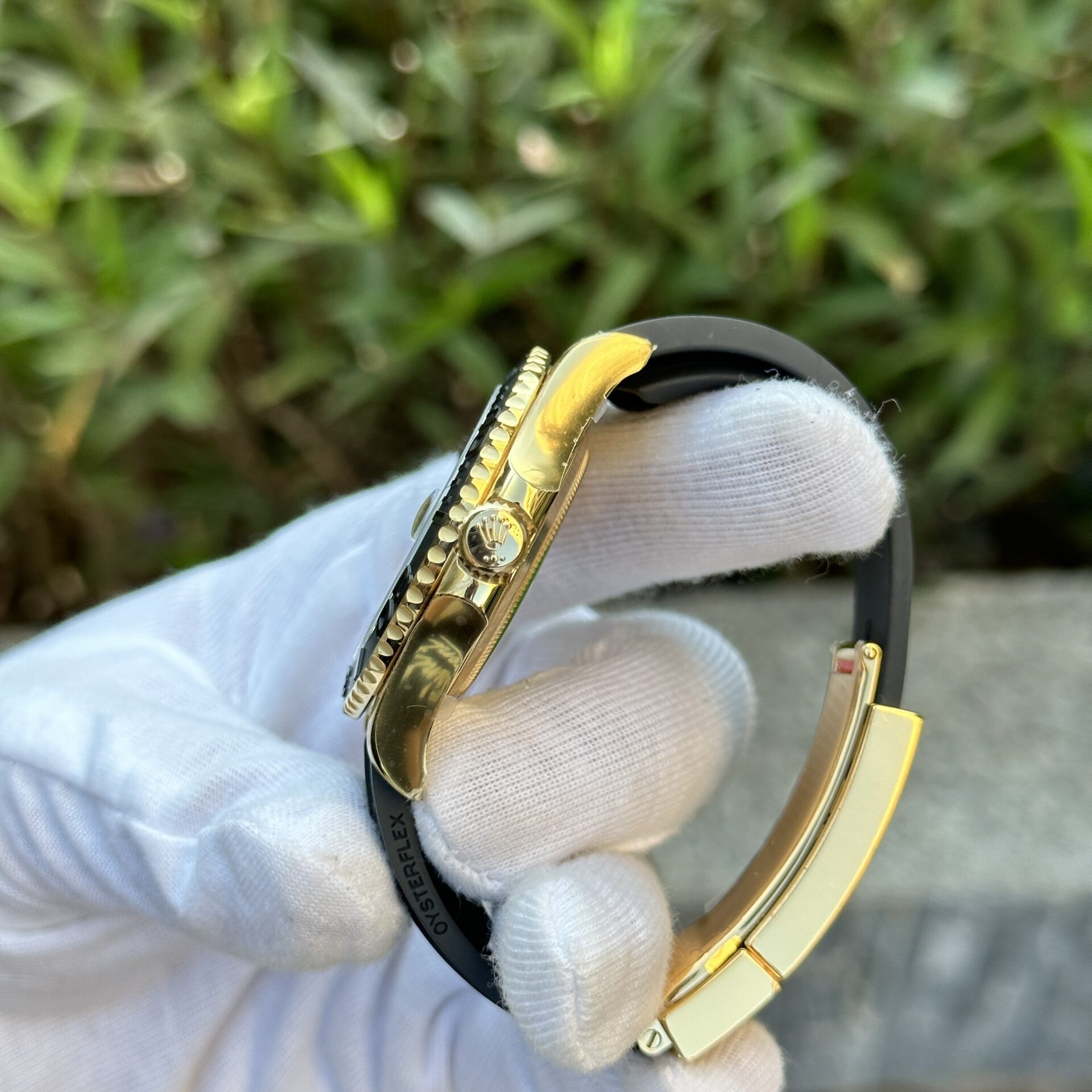 Rolex 1:1 Super Clone Yacht-Master 42 Yellow Gold Black Dial Men's Watch 226658-0001