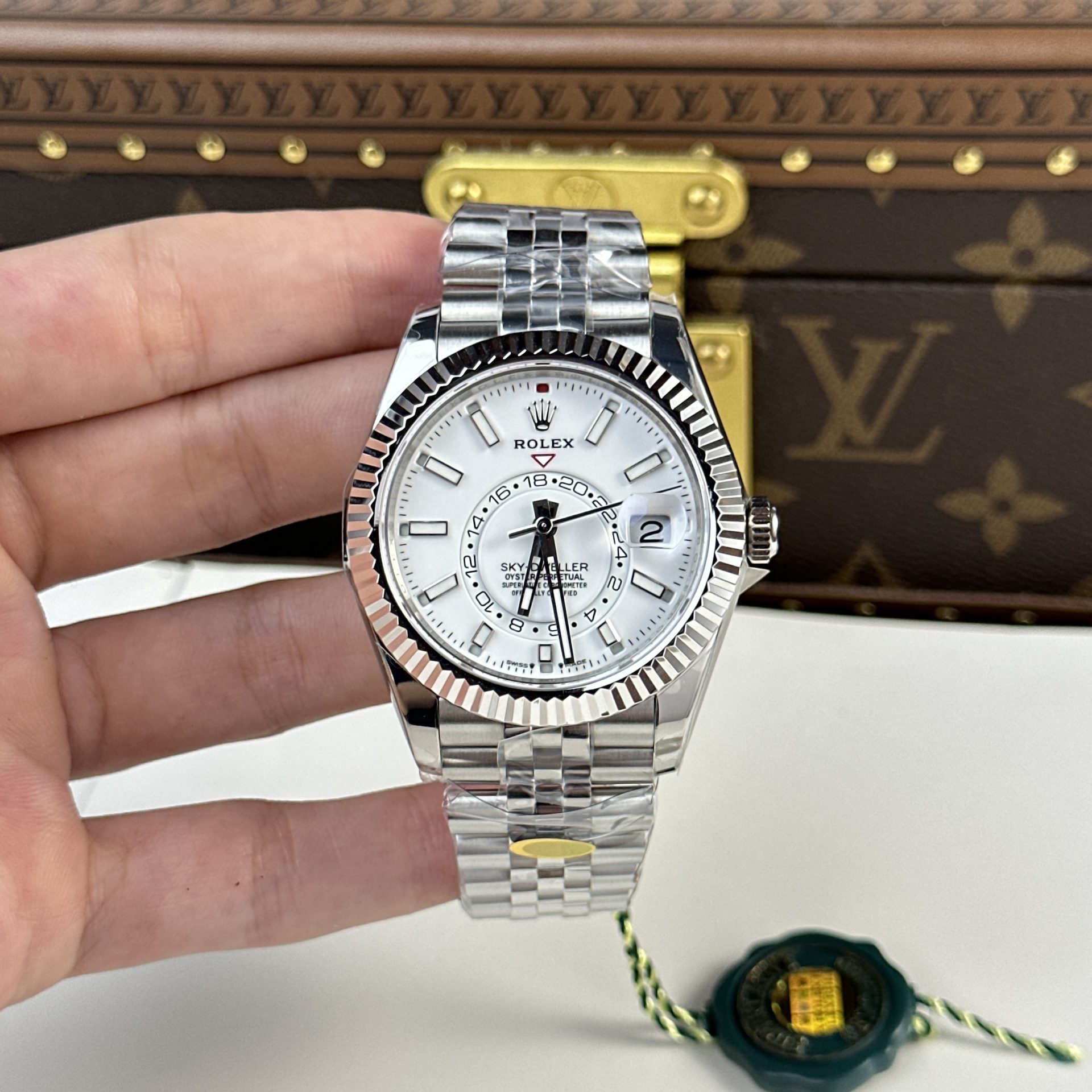 Rolex 1:1 Super Clone Sky-Dweller Oyster, 42 mm, Oystersteel and white gold m336934-0004
