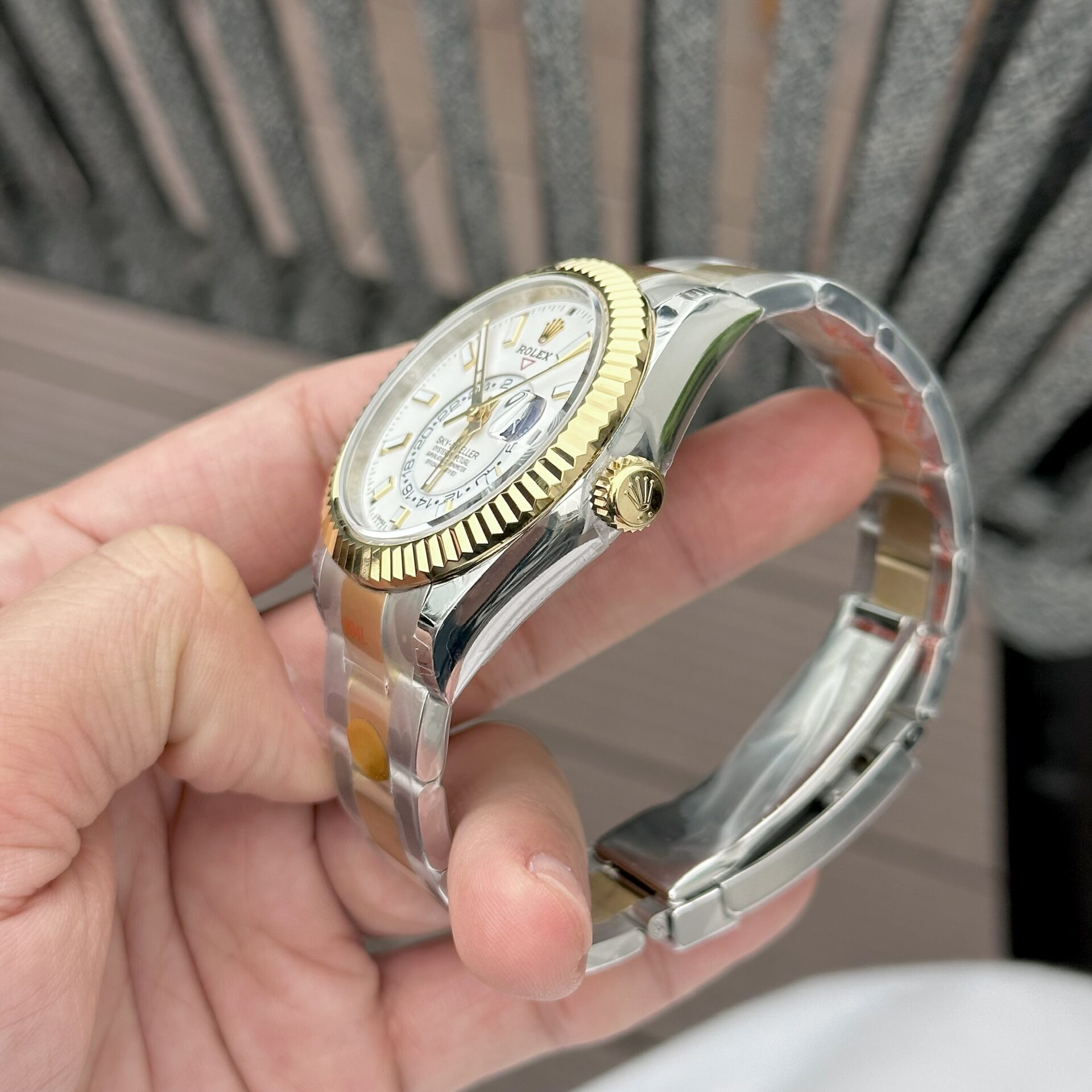 Rolex 1:1 Super Clone Sky-Dweller Oyster, 42 mm, Oystersteel and yellow gold m336933-0005