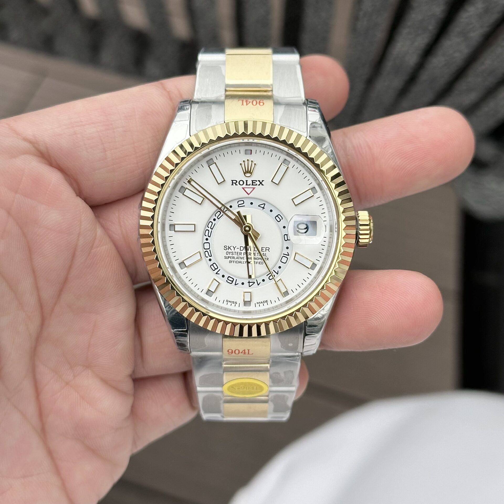 Rolex 1:1 Super Clone Sky-Dweller Oyster, 42 mm, Oystersteel and yellow gold m336933-0005