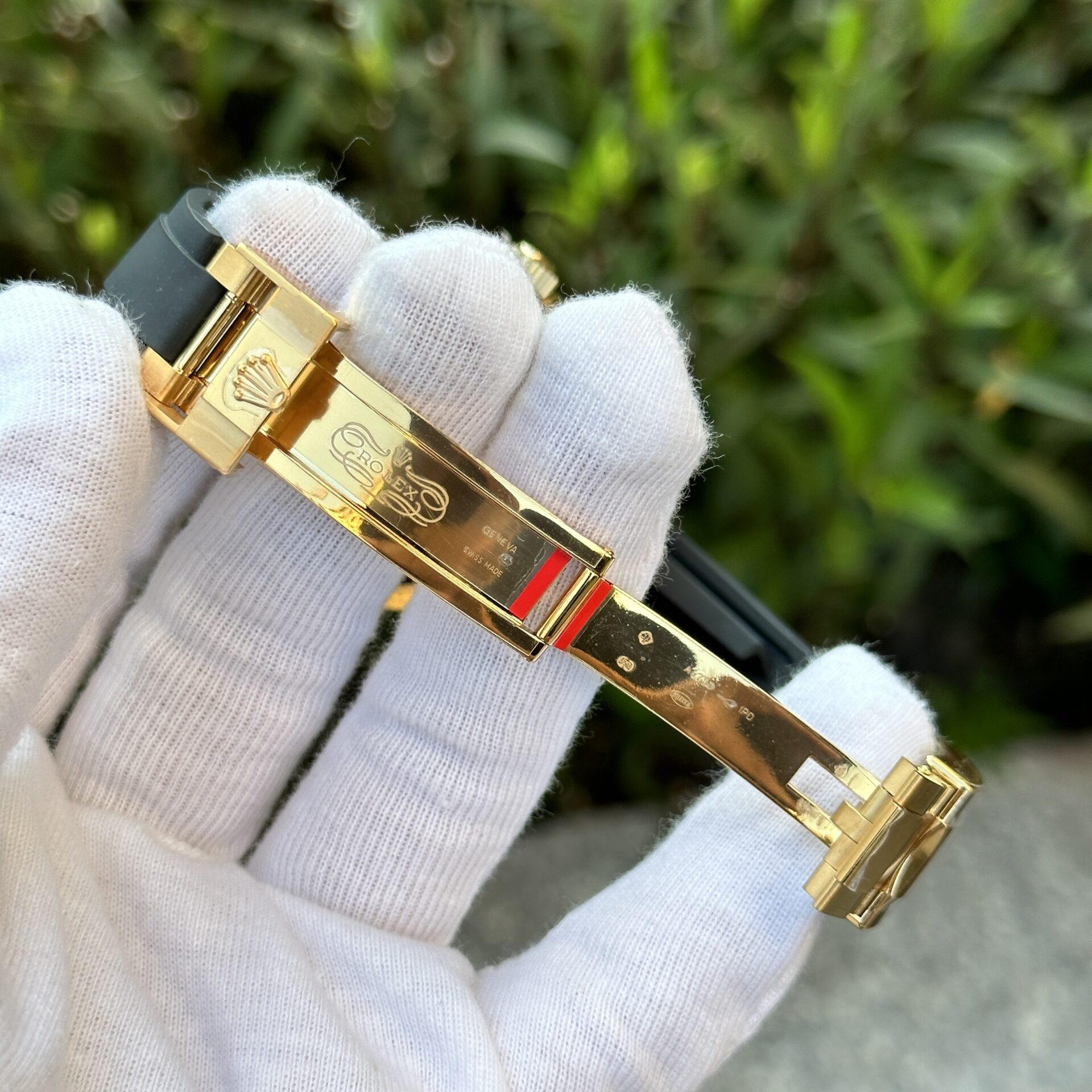 Rolex 1:1 Super Clone Yacht-Master 42 Yellow Gold Black Dial Men's Watch 226658-0001
