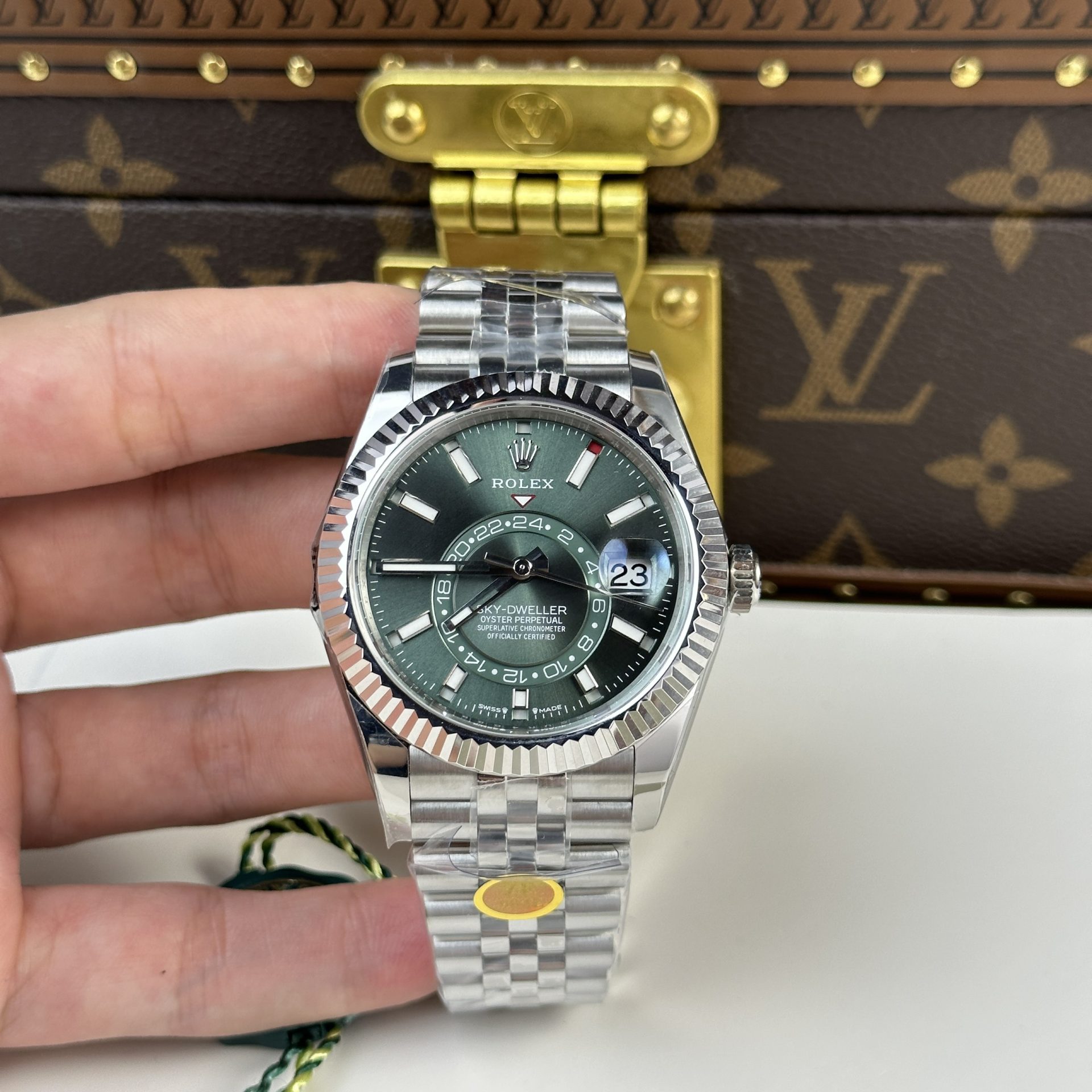 Rolex 1:1 Super Clone Sky-Dweller Oyster, 42 mm, Oystersteel and white gold m336934-0002
