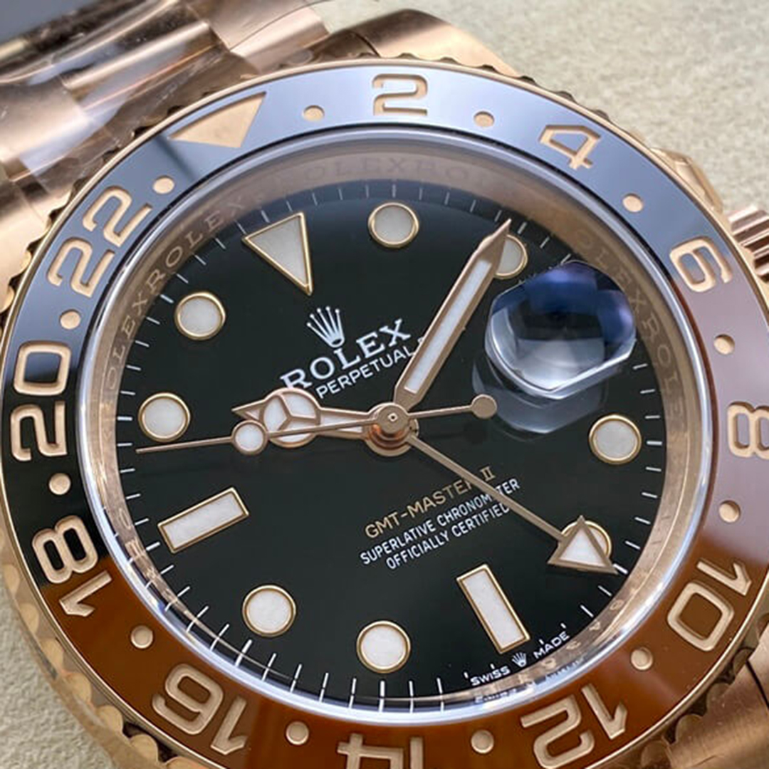 Rolex 1:1 Super Clone GMT-Master II 40mm Root Beer Two Tone Button Markers Black Dial 2023 Ref 126711chnr-0002