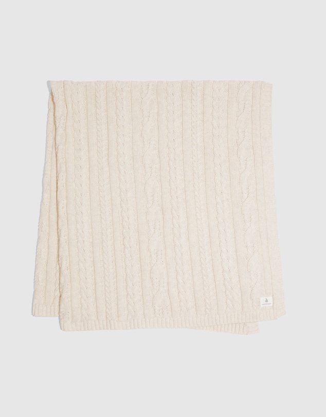 Country Road Cable Knit Blanket