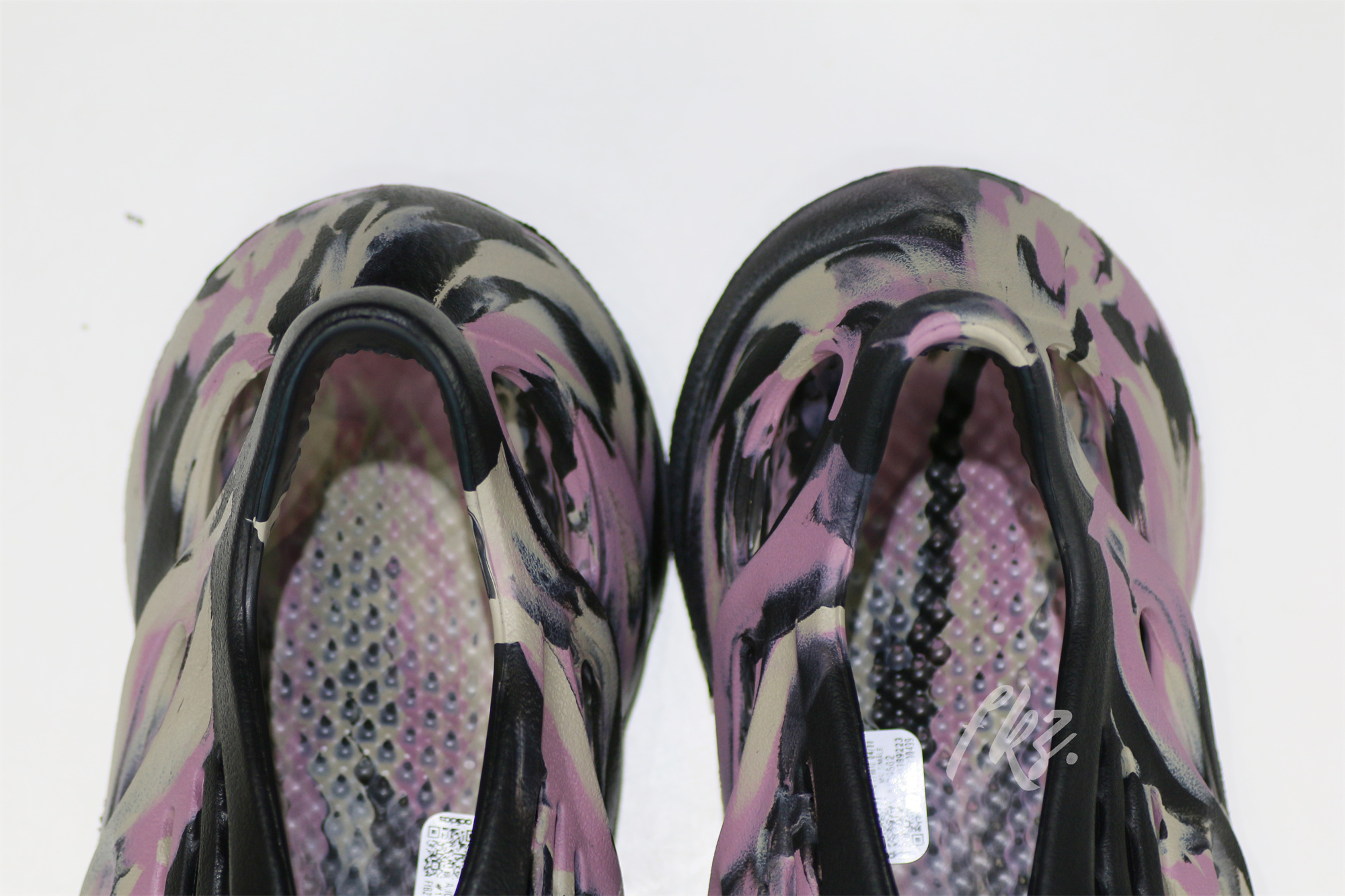 Yeezy Foam Runner “MX Carbon” 2022 (IG9562)