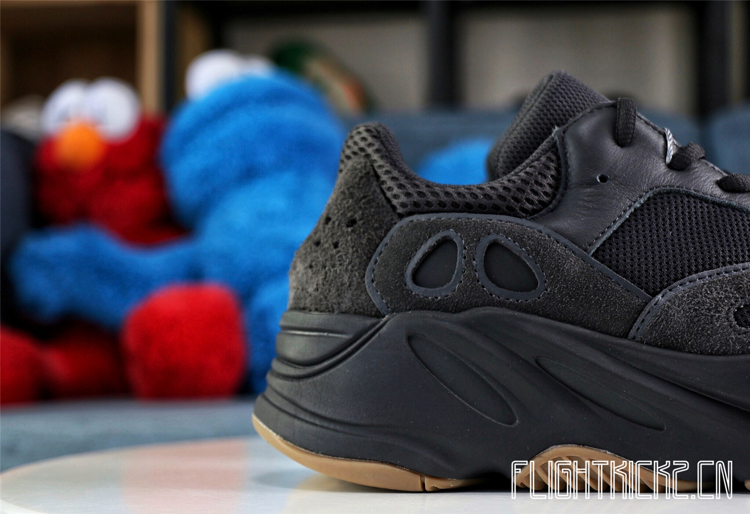 Yeezy Boost 700  Utility Black  2019