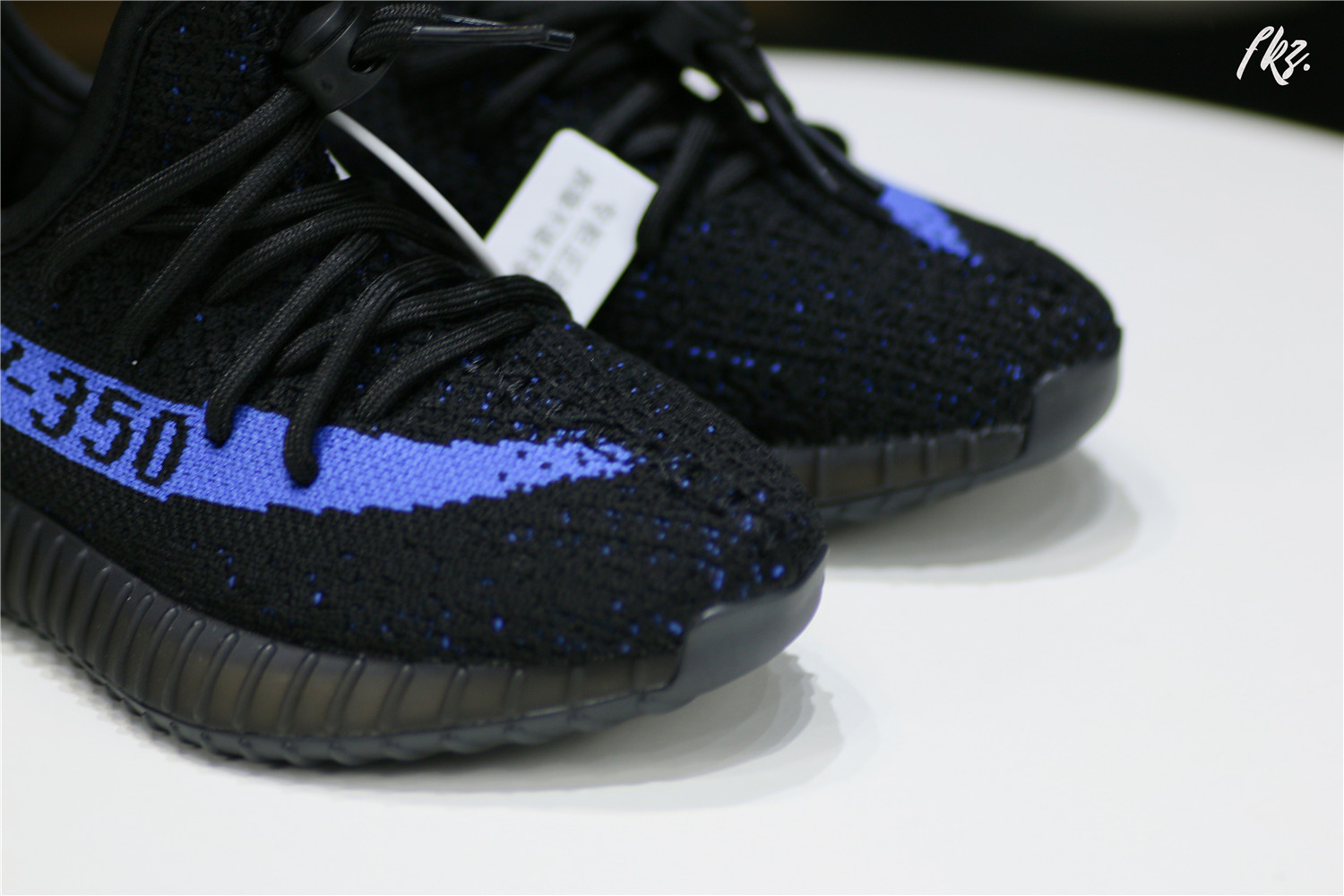 adidas Yeezy Boost 350 V2 Dazzling Blue kid